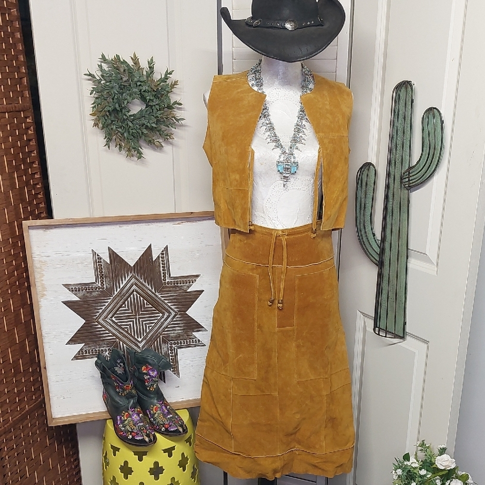 Wilsons Leather Vtg Suede 2-Piece Set  Mustard Yellow Patchwork Vest Skirt 4